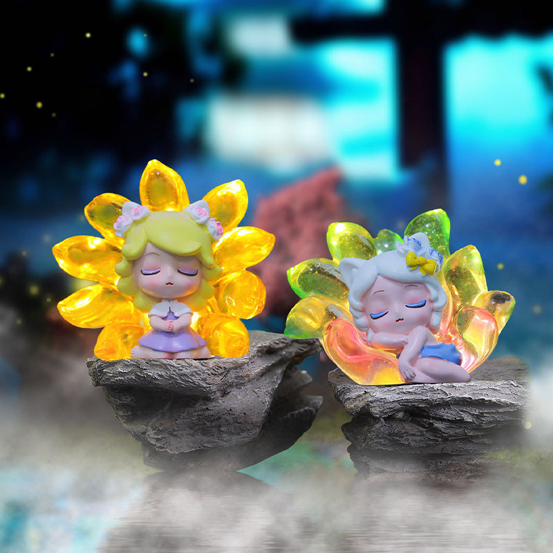 Dahuang nine-tailed fox (with lights) blind box creative tide play desktop small ornaments girlfriends girl heart birthday gift wholesale