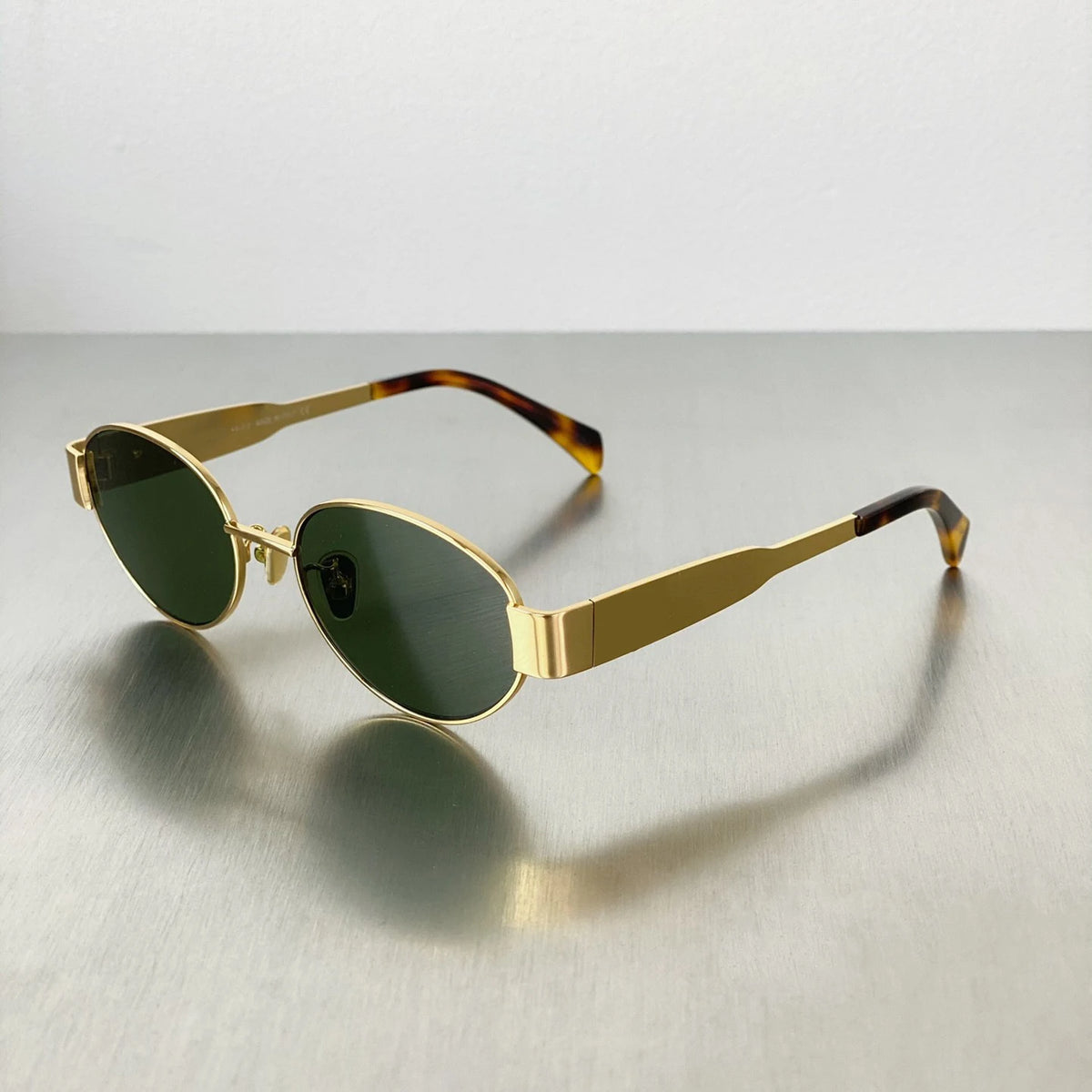Fashion Retro Oval Sunglasses Women Trend Outdoor Metal Sun Glasses Luxury Brand Eyewear UV400 Goggles