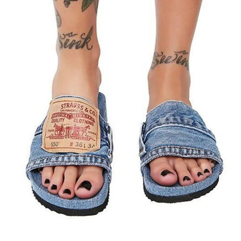 2025 New Fashion Women's Sandals Summer Women Casual Flat Shoes Outdoor Clip Toe Flip Flops Women Beach Non-slip Sandals