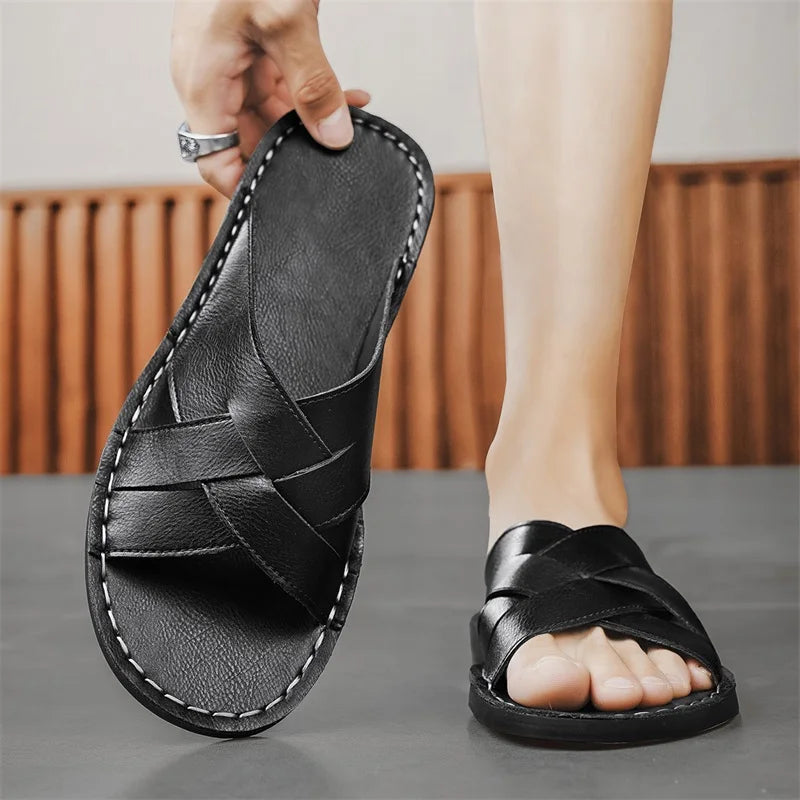 Handmade Leather Slippers for Men 2025 New Beach Summer Walking Shoes Slip on Light Male Flats Men Flip-flops Outdoor Half Drag