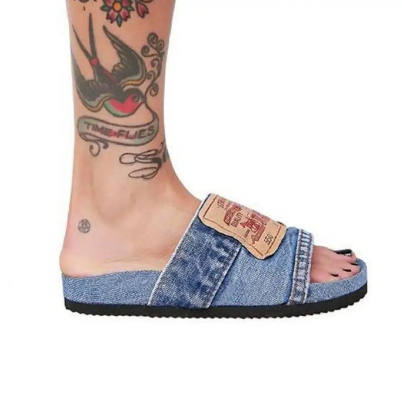 2025 New Fashion Women's Sandals Summer Women Casual Flat Shoes Outdoor Clip Toe Flip Flops Women Beach Non-slip Sandals