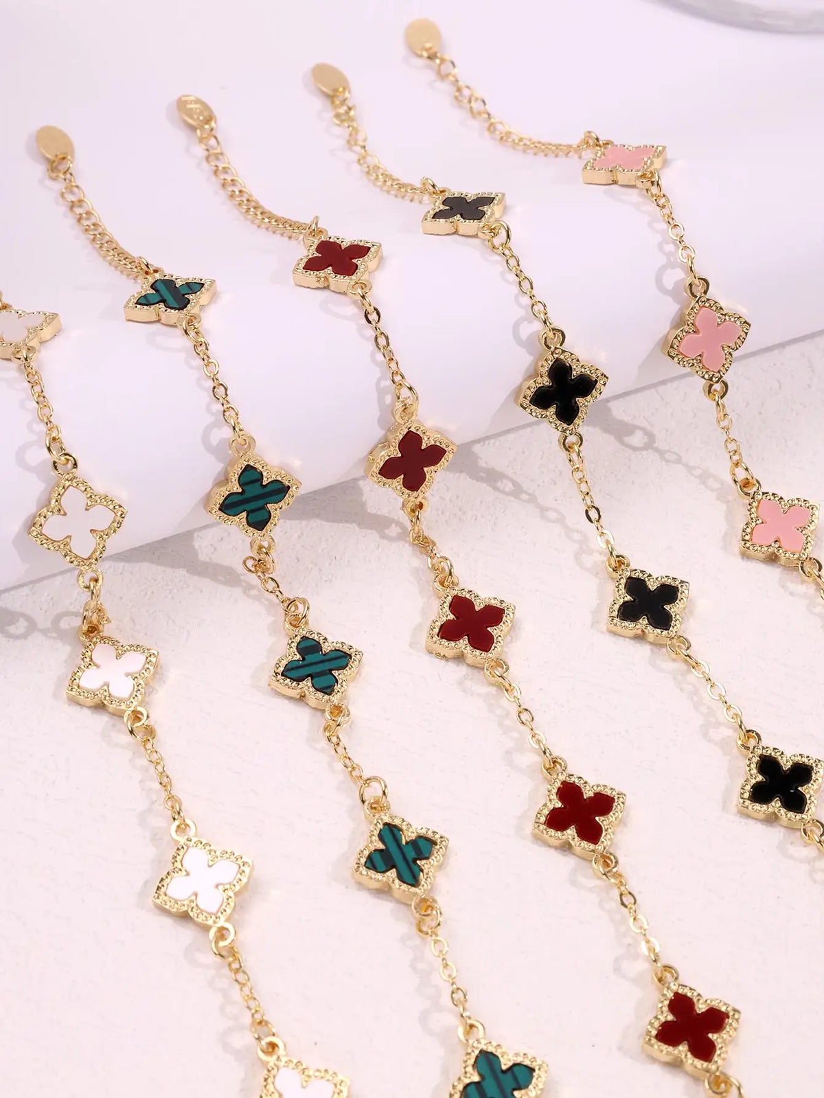 5pcs Fashionable  Unique Lightly Luxurious Vintage Versatile Colorful Four-Leaf Clover Bracelet Set for Women  Jewelry