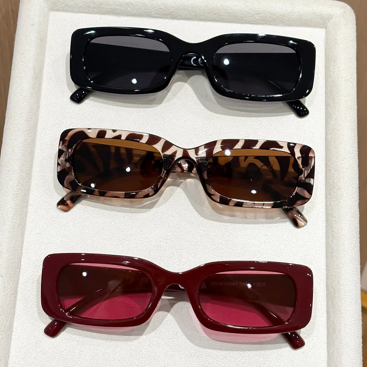 Fashion Rectangle Sun Glasses Retro Square Sunglasses Women Vintage Red Leopard UV400 Shades Driving Beach Party Accessories