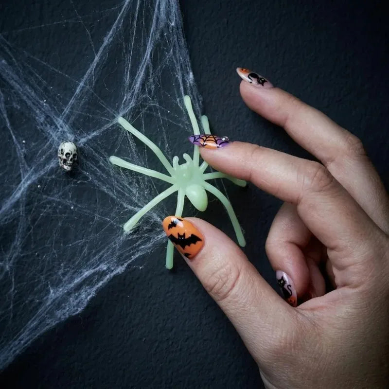 30/300pcs Halloween Luminous Spider Glow in The Dark Realistic Horror Spider Spooky Pranks Haunted House Party DIY Decor Props