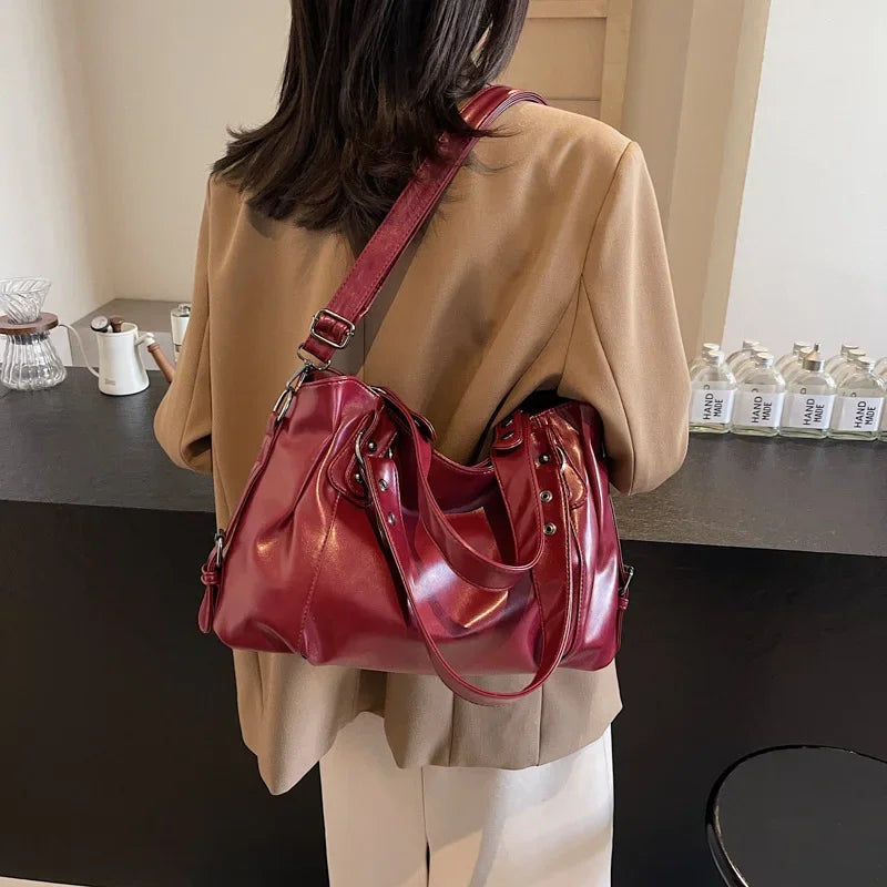 Trendy Large Capacity Women's Crossbody Shoulder Bag Elegant Design Polyester Lining PU Leather Material Zipper Closure