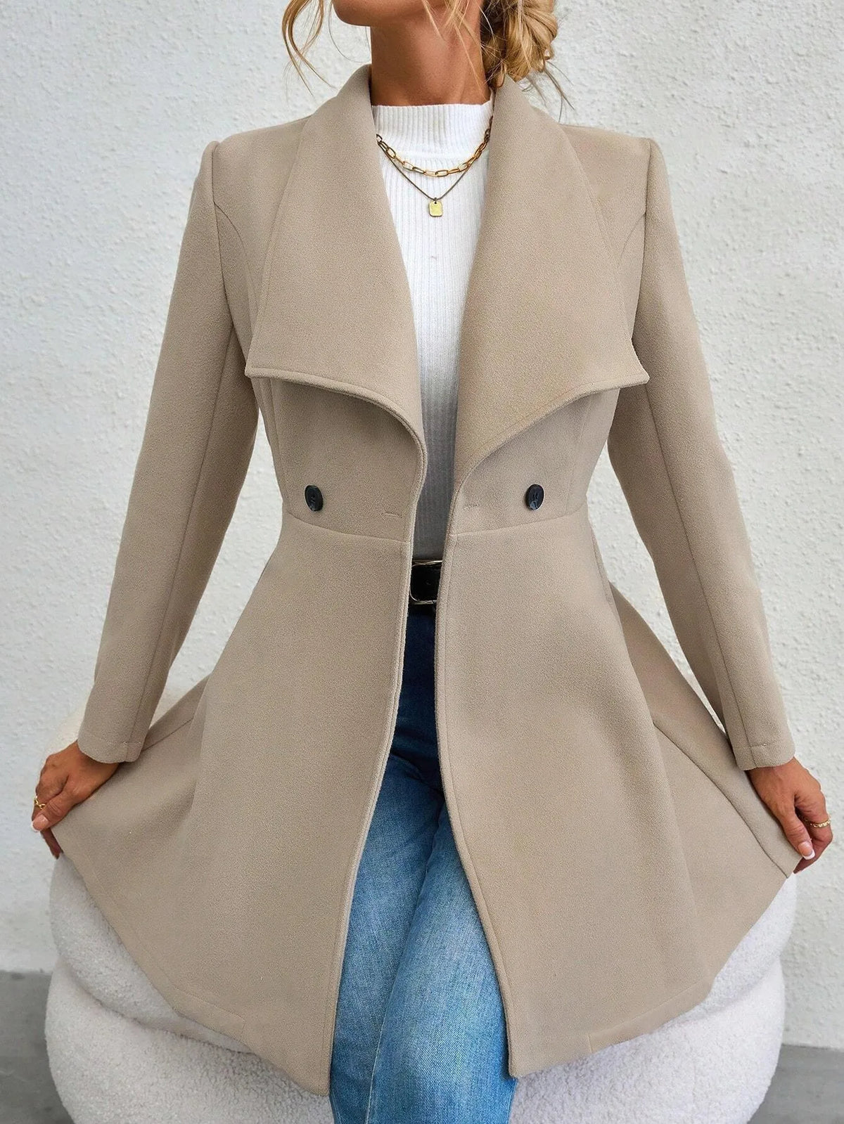 Autumn Winter Fashionable Notch Lapel Buttoned Slim Fit Woolen Coat for Women New Arrival Tailored Elegant Outerwear