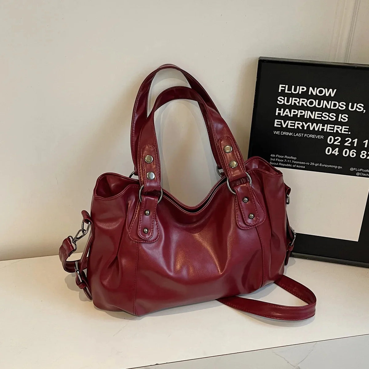 Trendy Large Capacity Women's Crossbody Shoulder Bag Elegant Design Polyester Lining PU Leather Material Zipper Closure