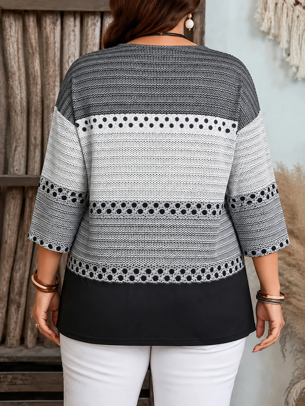 Stylish Plus Size Women's Color Block Knit Top for Everyday Elegance